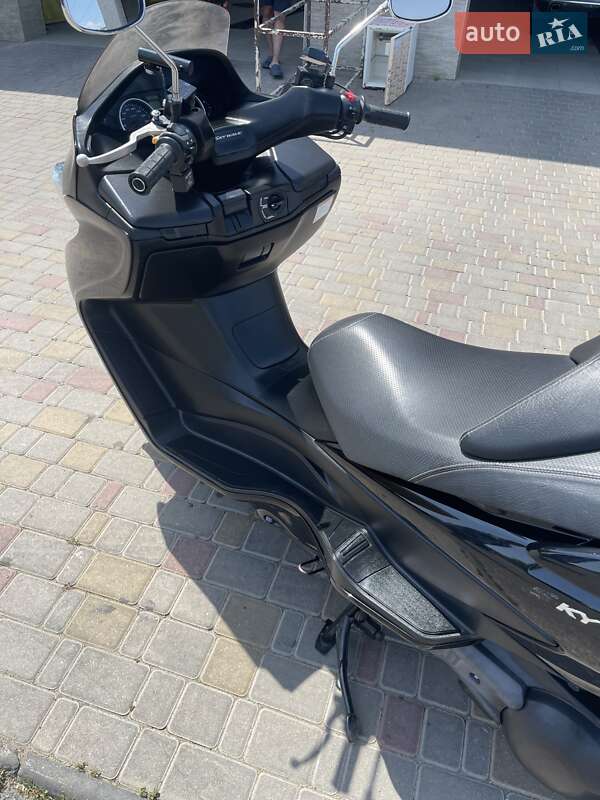 Макси-скутер Suzuki Skywave 400 2013 в Одессе