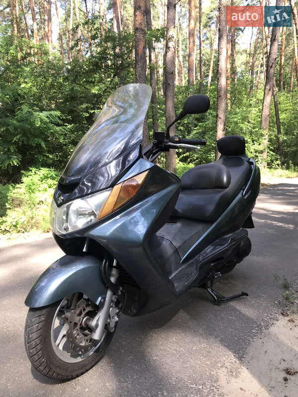 Макси-скутер Suzuki Skywave 400 2003 в Киеве