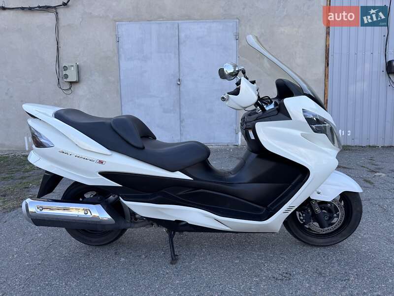 Suzuki Skywave 400 2011