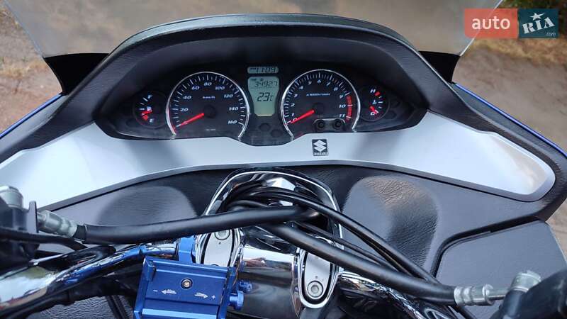 Макси-скутер Suzuki Skywave 400 2008 в Умани