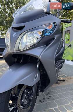 Макси-скутер Suzuki Skywave 400 2015 в 