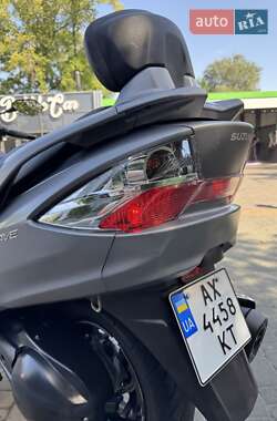 Макси-скутер Suzuki Skywave 400 2015 в 