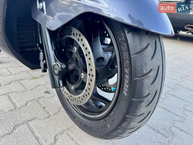 Скутер Suzuki Skywave 400 2012 в Одессе