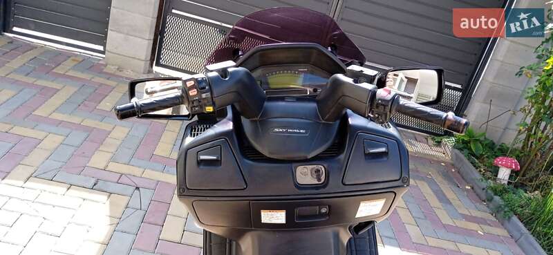Макси-скутер Suzuki SkyWave 650 2005 в Одессе