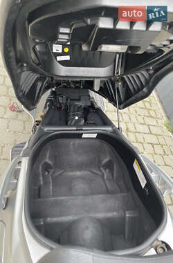 Макси-скутер Suzuki SkyWave 650 2005 в 