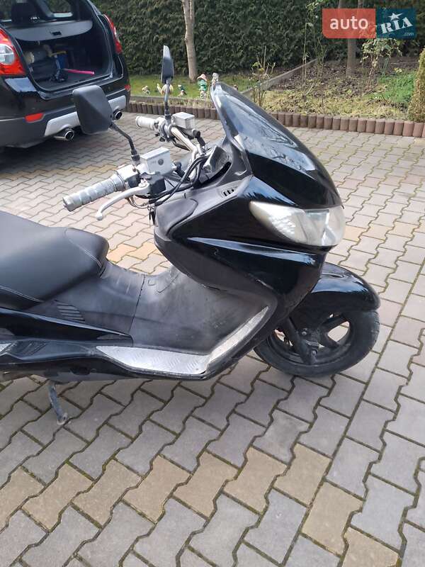 Макси-скутер Suzuki SkyWave 650 2006 в Трускавце