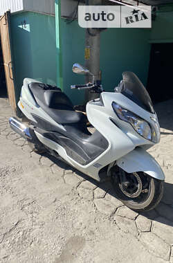 Максі-скутер Suzuki Skywave Type S400 2009 в Дніпрі