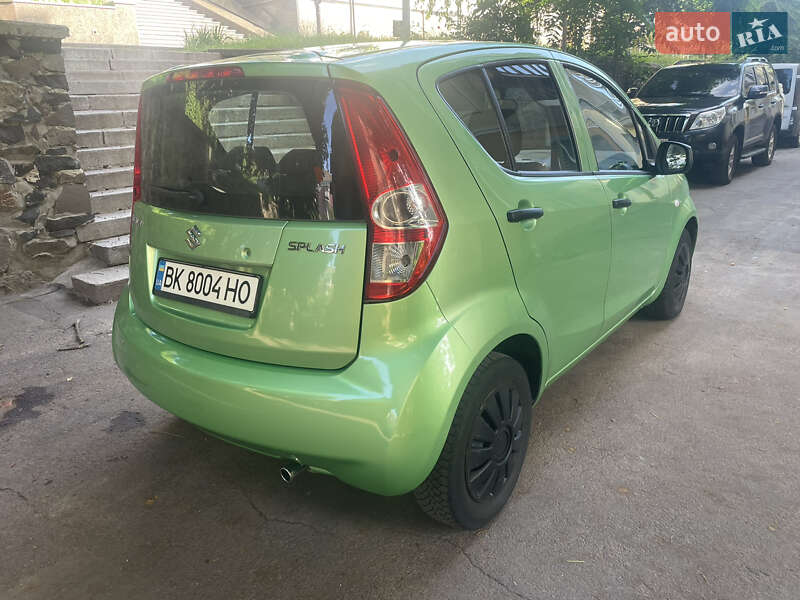 Хэтчбек Suzuki Splash 2010 в Ровно