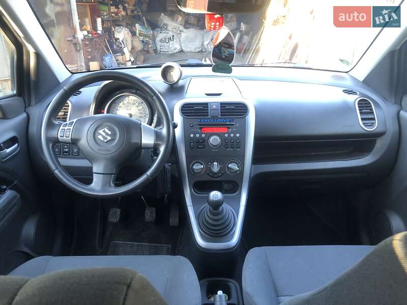 Хэтчбек Suzuki Splash 2010 в Днепре