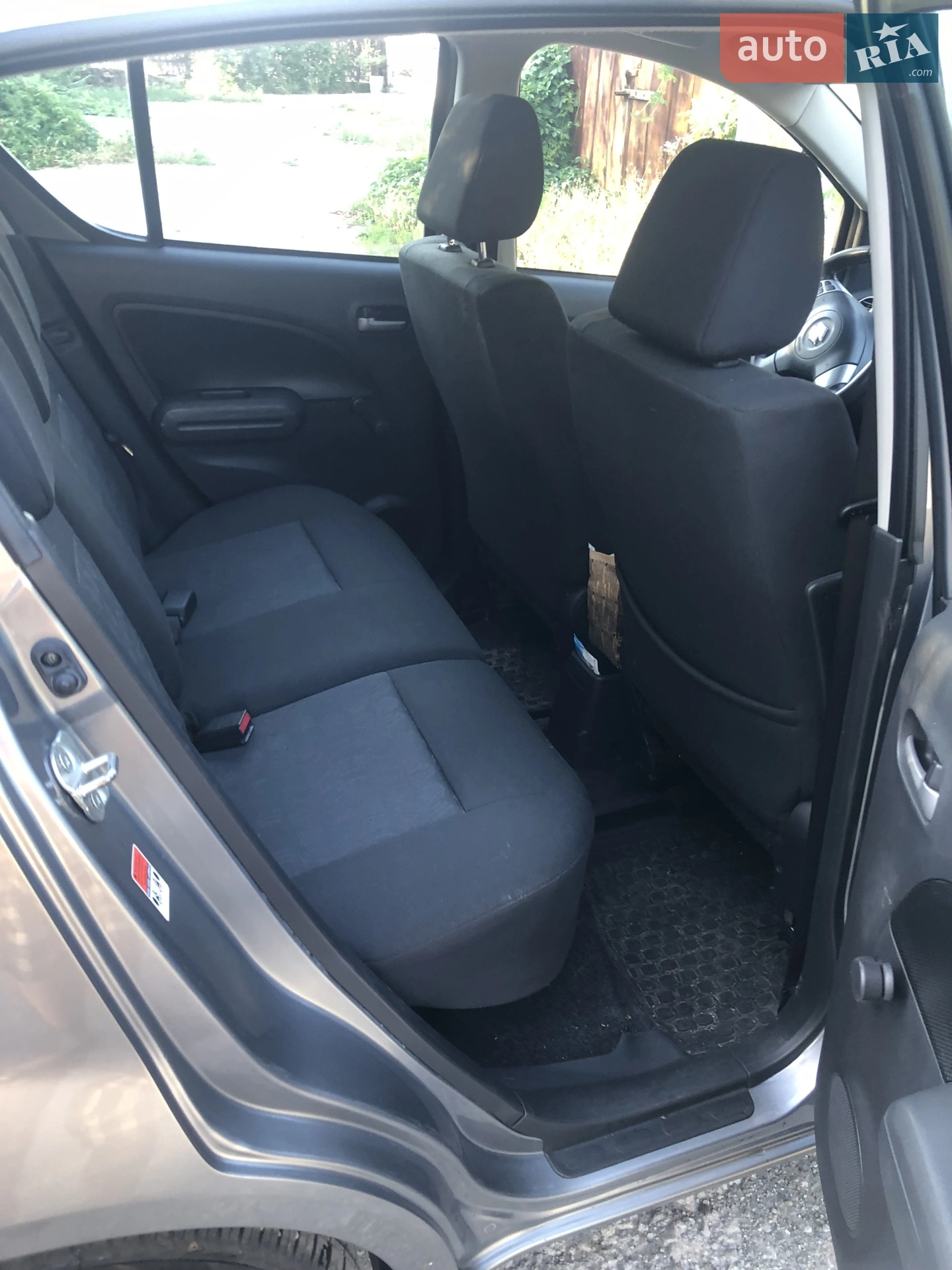 2010 Suzuki Splash - мініатюра 8