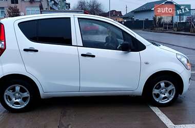 Хэтчбек Suzuki Splash 2009 в 
