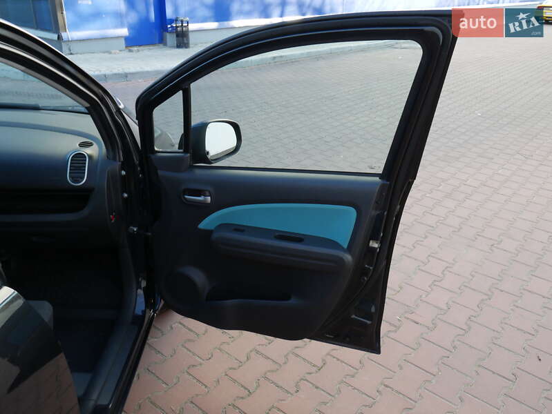 Хэтчбек Suzuki Splash 2011 в Одессе