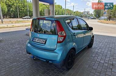 Хэтчбек Suzuki Splash 2010 в 
