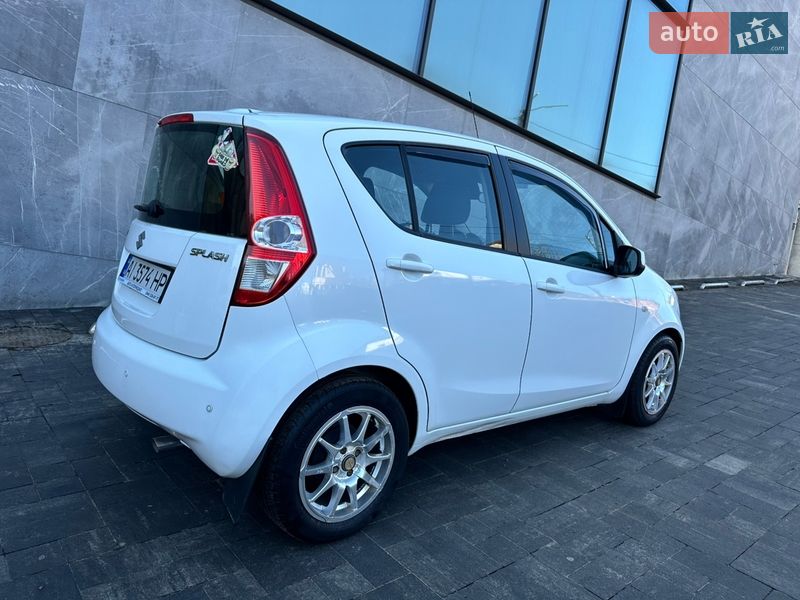 Хэтчбек Suzuki Splash 2011 в Киеве