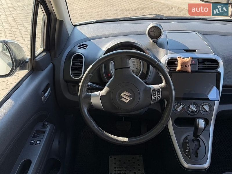 Хэтчбек Suzuki Splash 2011 в Львове