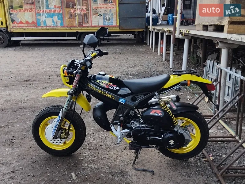 Suzuki Street Magic 50 2011