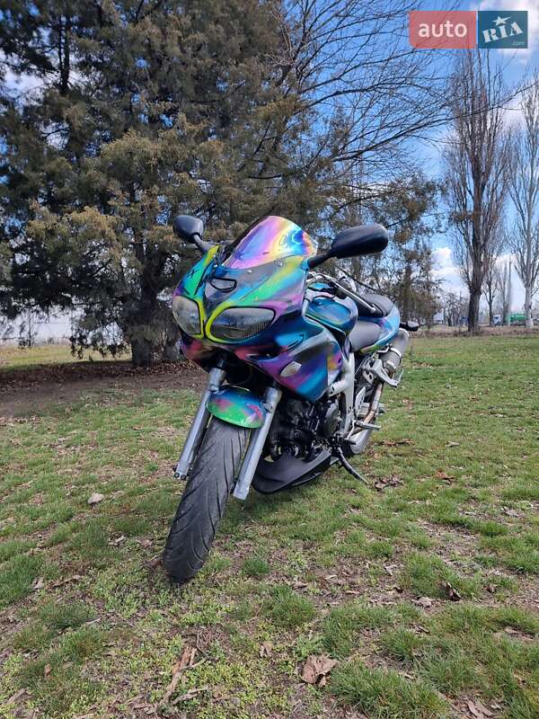 Спортбайк Suzuki SV 400S 1998 в Дніпрі