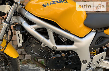 Мотоцикл Без обтекателей (Naked bike) Suzuki SV 650 2000 в 