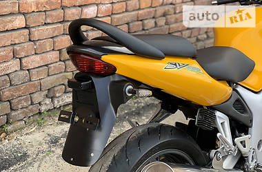 Мотоцикл Без обтекателей (Naked bike) Suzuki SV 650 2000 в 