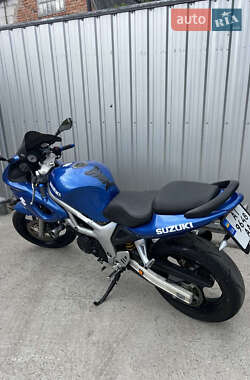 Спортбайк Suzuki SV 650 2001 в 