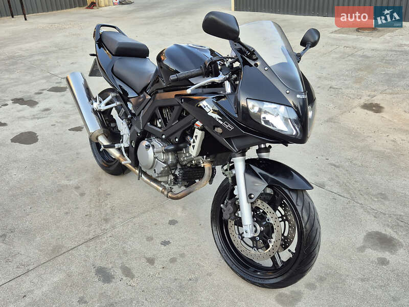 Мотоцикл Спорт-туризм Suzuki SV 650 2005 в Славуті