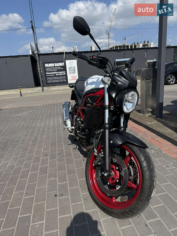 Мотоцикл Без обтекателей (Naked bike) Suzuki SV 650 2021 в 