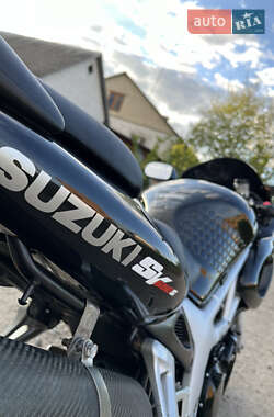 Мотоцикл Спорт-туризм Suzuki SV 650S 1999 в 