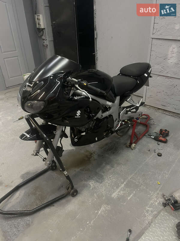 Мотоцикл Спорт-туризм Suzuki SV 650S 2001 в Киеве фото 8 Мотоцикл Спорт-туризм Suzuki SV 650S 2001 в Киеве