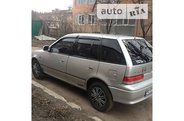 Хэтчбек Suzuki Swift 2003 в 