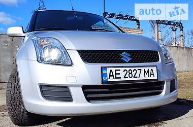 Хэтчбек Suzuki Swift 2009 в 