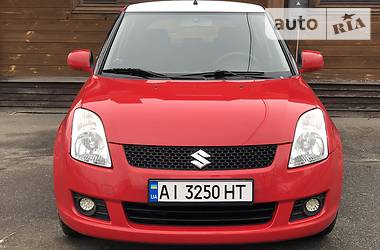 Хетчбек Suzuki Swift 2010 в 