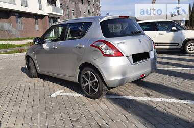 Хэтчбек Suzuki Swift 2011 в Львове