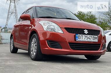 Хетчбек Suzuki Swift 2011 в 