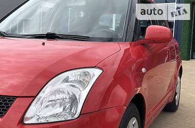 Хэтчбек Suzuki Swift 2010 в Киеве