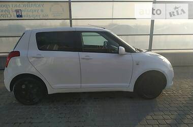 Хэтчбек Suzuki Swift 2010 в 