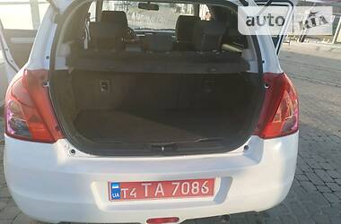 Хэтчбек Suzuki Swift 2010 в Тернополе