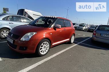 Хэтчбек Suzuki Swift 2007 в Киеве