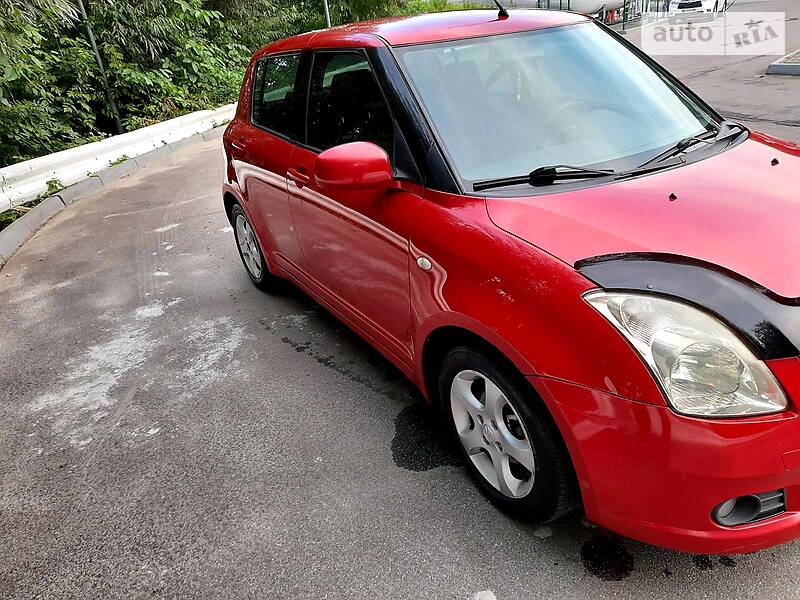 Хэтчбек Suzuki Swift 2006 в Львове