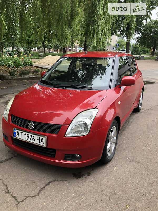 Хэтчбек Suzuki Swift 2006 в Калуше