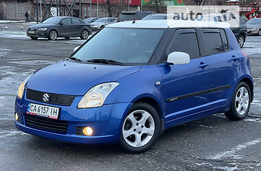 Хэтчбек Suzuki Swift 2005 в Киеве