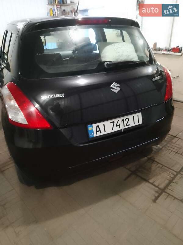 Хетчбек Suzuki Swift 2013 в Бородянці