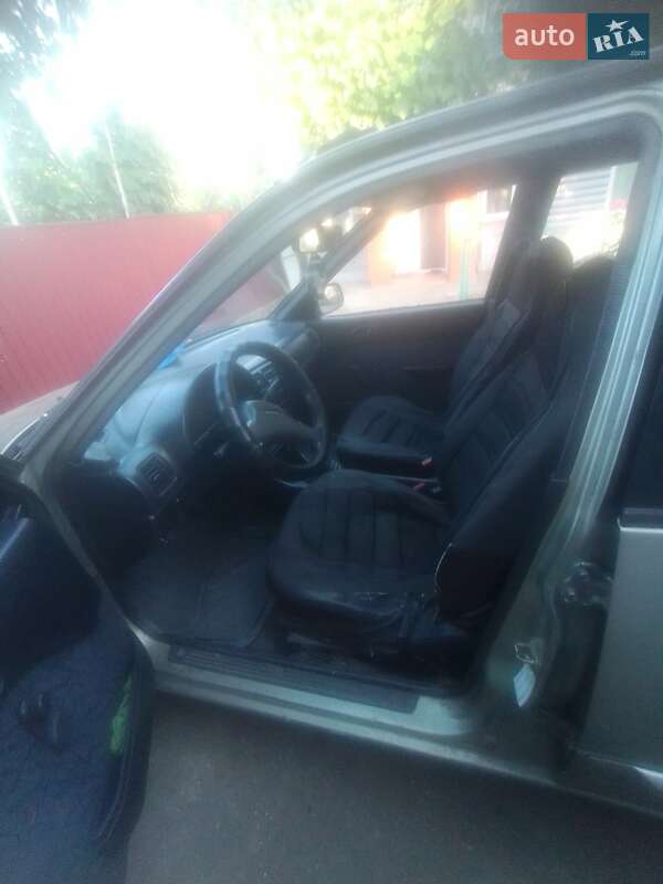 Седан Suzuki Swift 1994 в Ізмаїлі