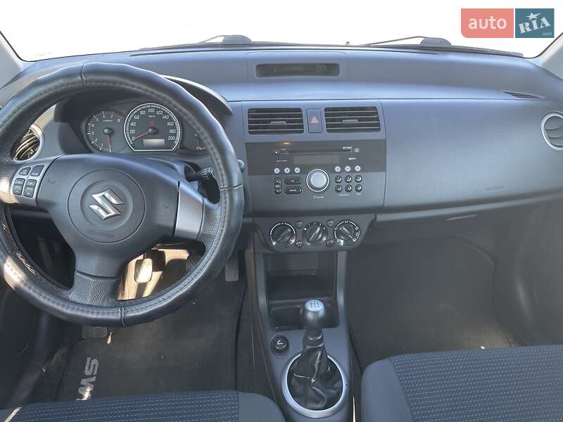 Хетчбек Suzuki Swift 2008 в Ужгороді