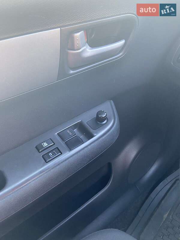 Хетчбек Suzuki Swift 2008 в Мерефа