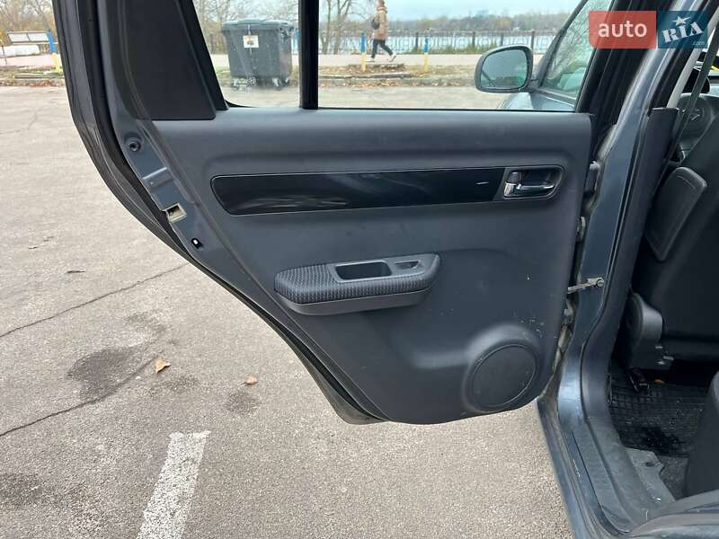 Хэтчбек Suzuki Swift 2010 в Киеве фото 9 Хэтчбек Suzuki Swift 2010 в Киеве