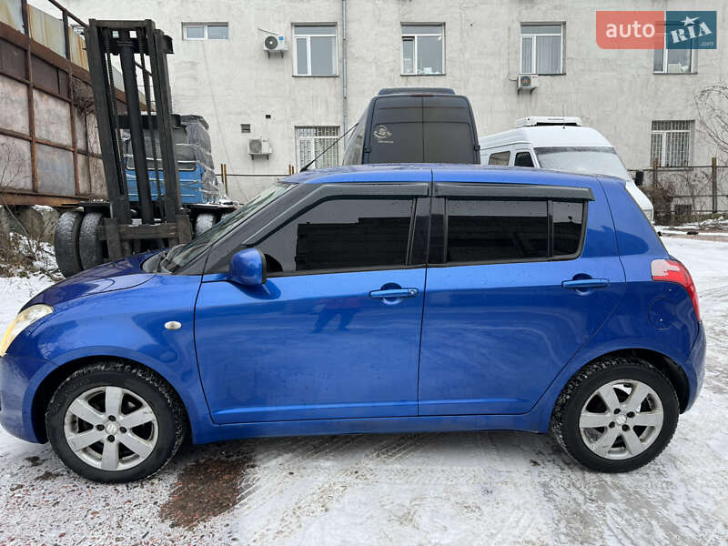 Хетчбек Suzuki Swift 2008 в Києві