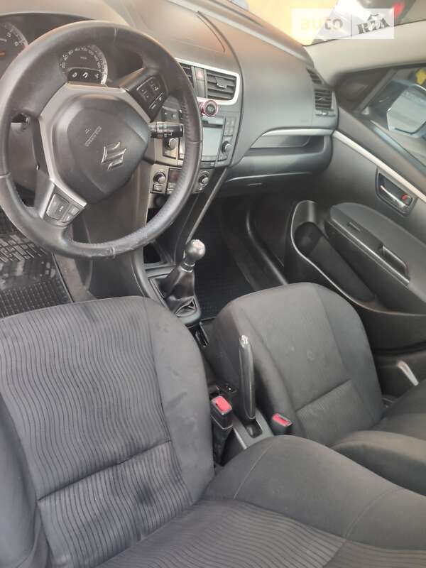Хетчбек Suzuki Swift 2013 в Хусті