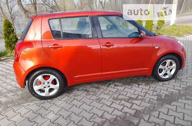 Хетчбек Suzuki Swift 2007 в Тлумачі