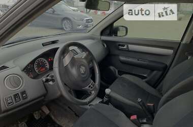 Хэтчбек Suzuki Swift 2008 в Черновцах