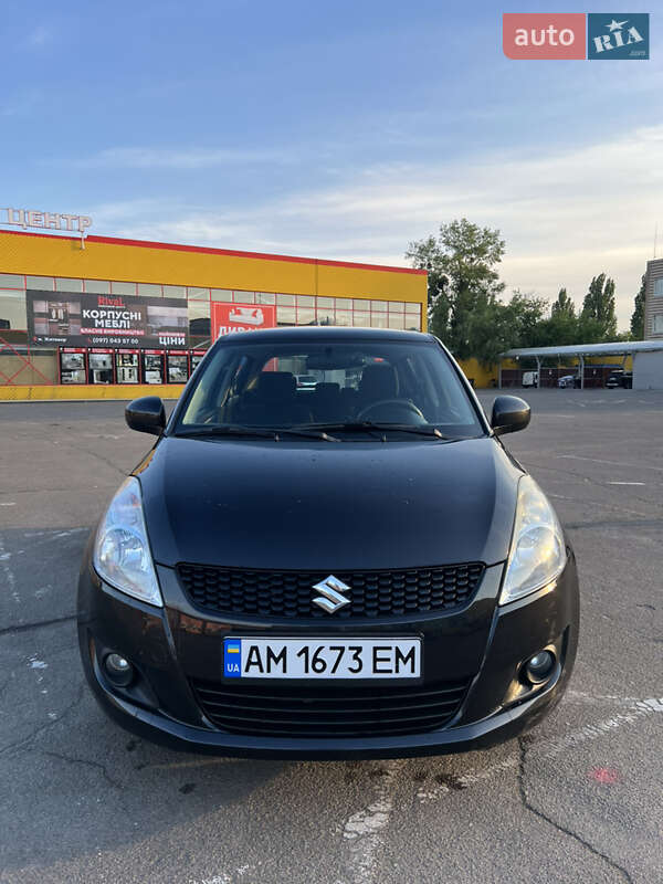 Хэтчбек Suzuki Swift 2013 в Житомире